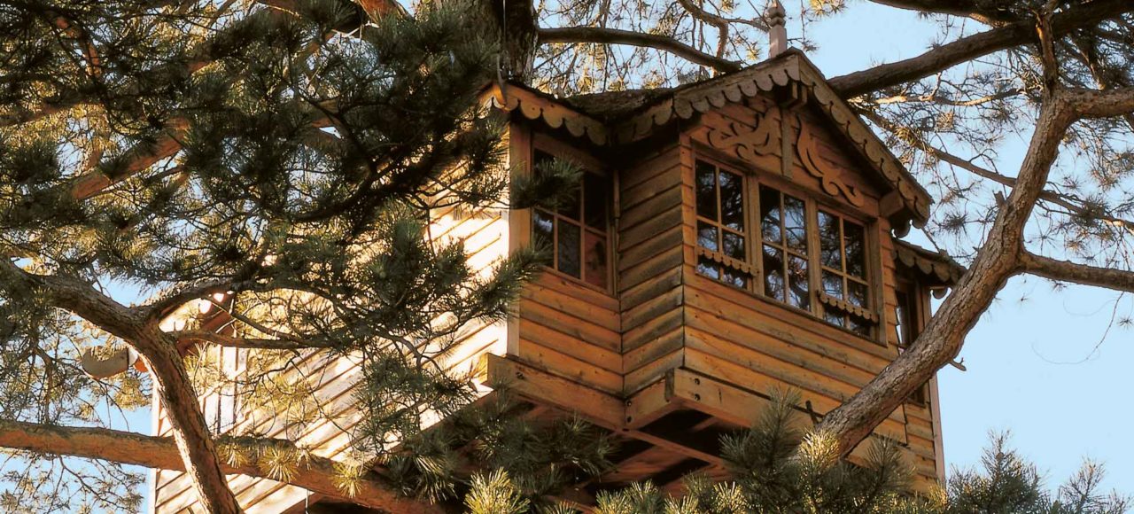 La cabane Suspendue - La cabane perchée - Constructeur de cabanes - vue extérieure